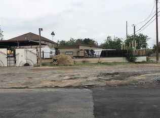 2220 Market St, Laredo, TX 78043