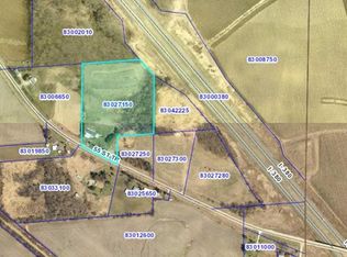 3363 55th St, Center Point, IA 52213