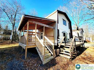 8237 Natures Dr, Tobyhanna, PA