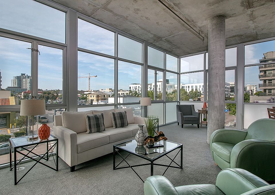 1st image of 527 10th Ave Unit 307