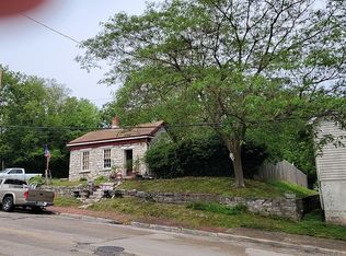 1013 W 9th St, Alton, IL 62002