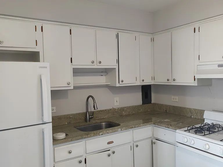 29 N Hillside Ave #7 — Photo 3