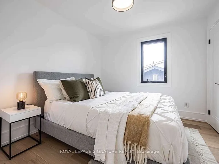 4 Stanhope Ave — Photo 22