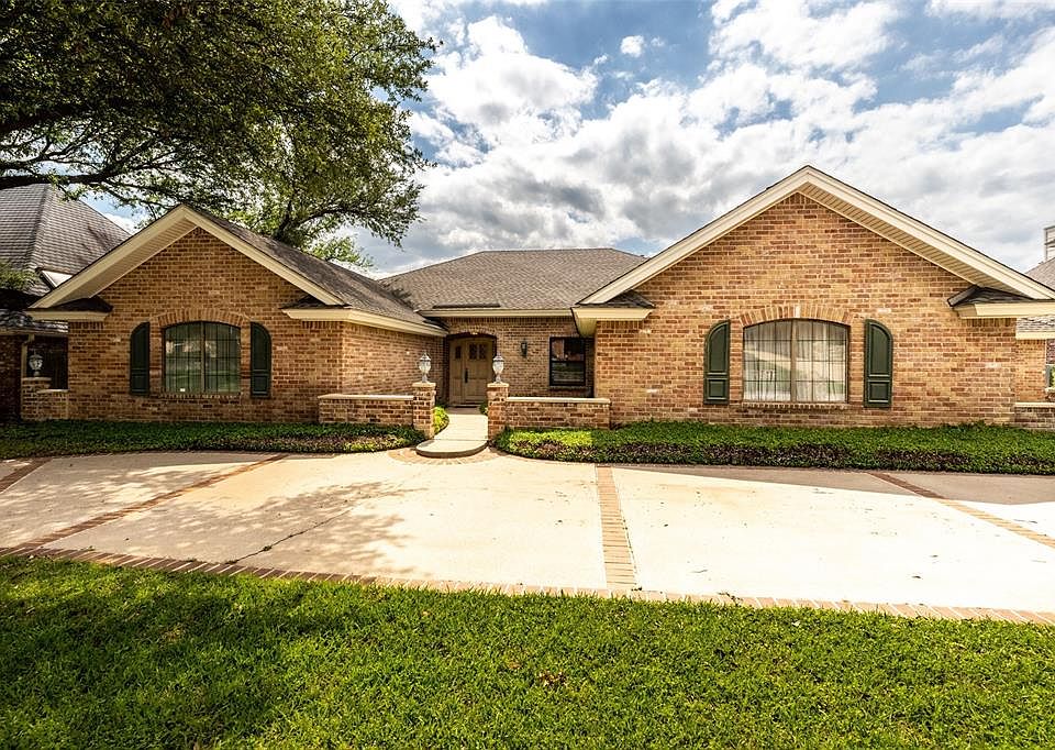 1st image of 2008 Lake Country Dr