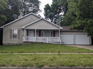 107 E Church St, Champaign, IL 61820