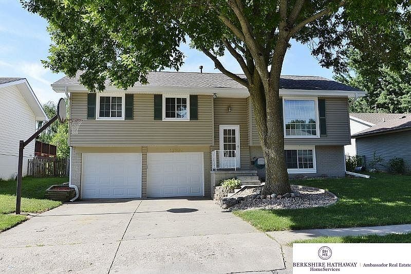 1st image of 13807 Josephine St