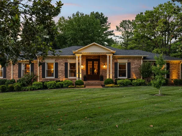 8136 Moores Ln, Brentwood, TN 37027