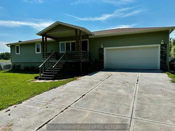 807 Country Acres Ln, Saint Libory, NE 68872