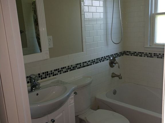 4th image of 14035 W August Zupec Dr