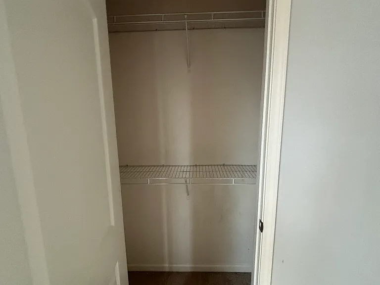 Master closet 1