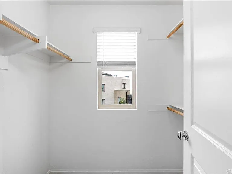 2472 Solara Ln — Photo 17