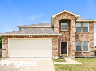 924 Brooks Dr, Cedar Hill, TX 75104