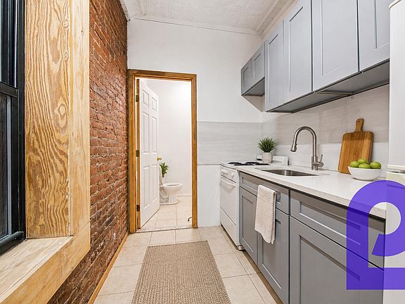 2nd image of 311 E 105th St APT 1B