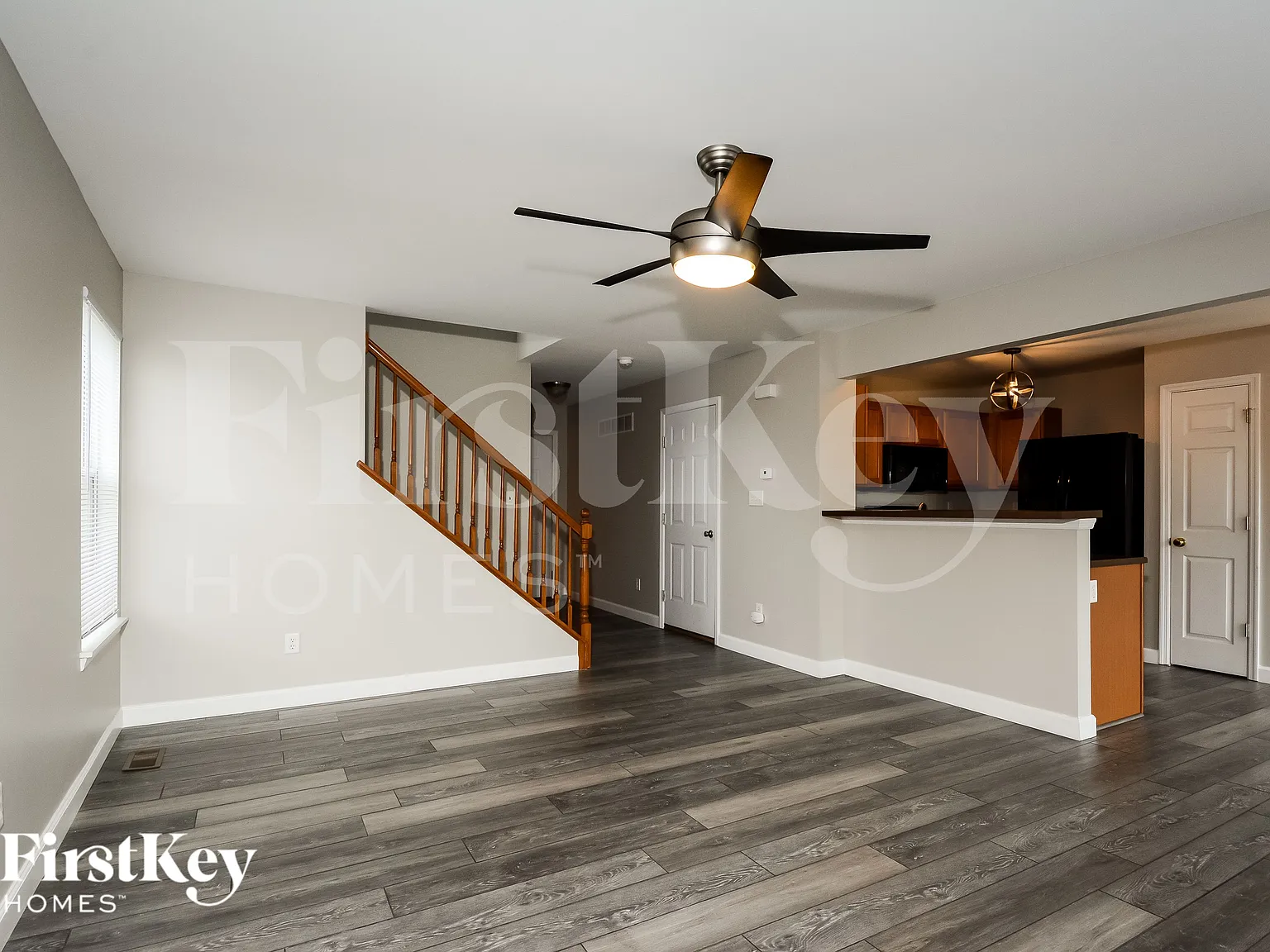 3 bed, 2.5 bath, 1381 sqft, $2,560 — Photo 4