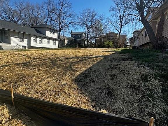 4th image of 5333 Wayne Ave