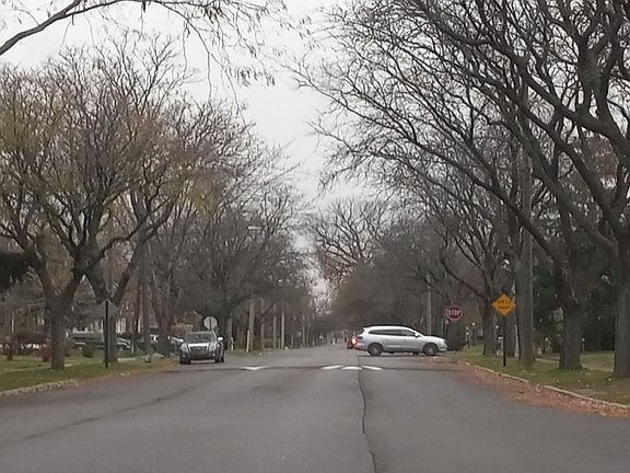 4th image of 9001 La Salle Blvd