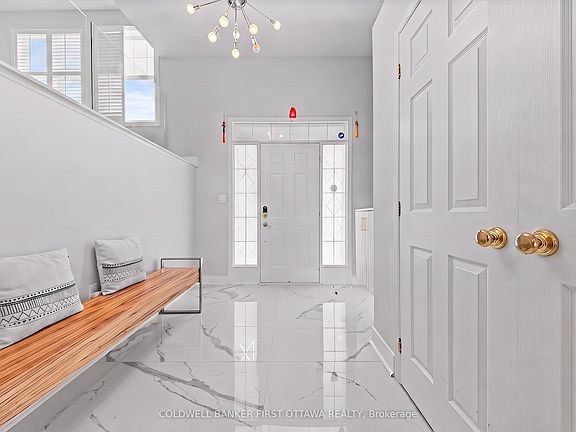 5th image of 520 E Pine Vista Dr