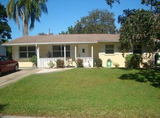 2927 Williamsburg St, Sarasota, FL 34231