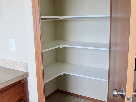 5th image of 212 S 66th Ave #1