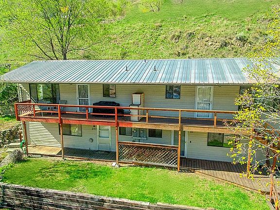 3rd image of 345 S Whitewater Dr