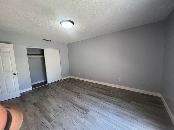 5th image of 4416 Parkwood Ct #A
