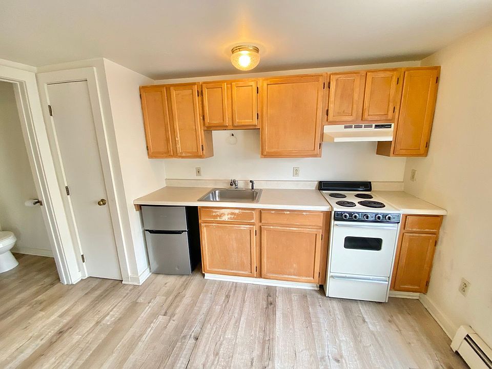 2426 Main Street 2426 Main St Winooski, VT Zillow Apartments