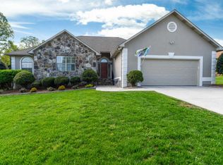 110 Windsor Dr, Maryville, TN 37803