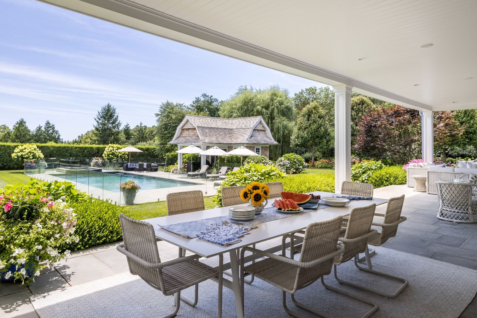 Perfect setting for outdoor dining