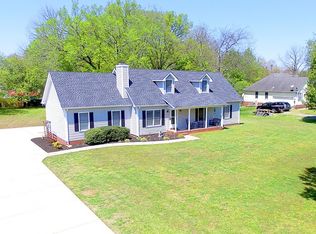 3378 Howard Rd, Murfreesboro, TN 37127
