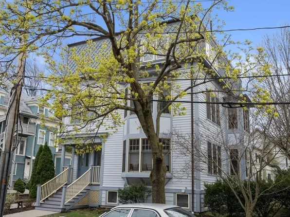 53 Winslow Rd, Brookline, MA 02446