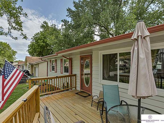 5th image of 6914 S 50th St