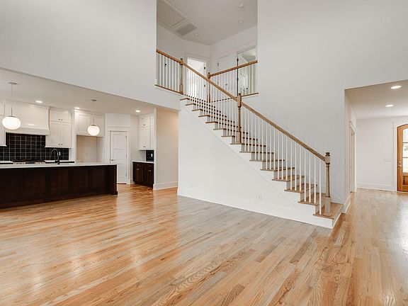 5th image of 6142 Cashmere Ln