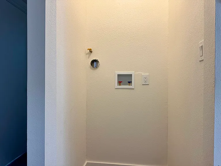 3647 West St — Photo 54