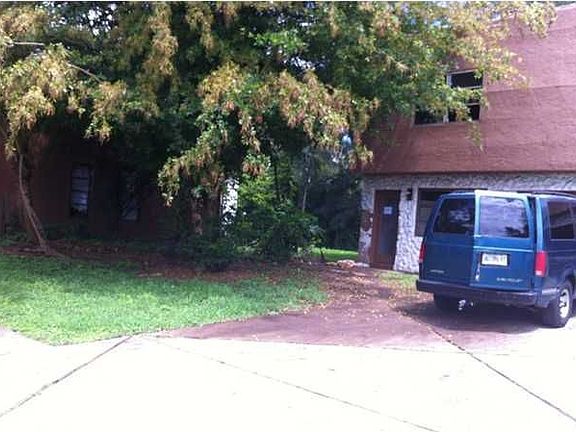 5th image of 6821 SW 59th Ct