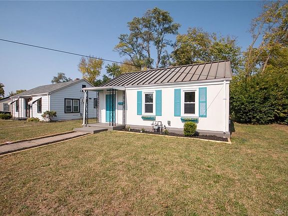 2nd image of 1005 Centennial St