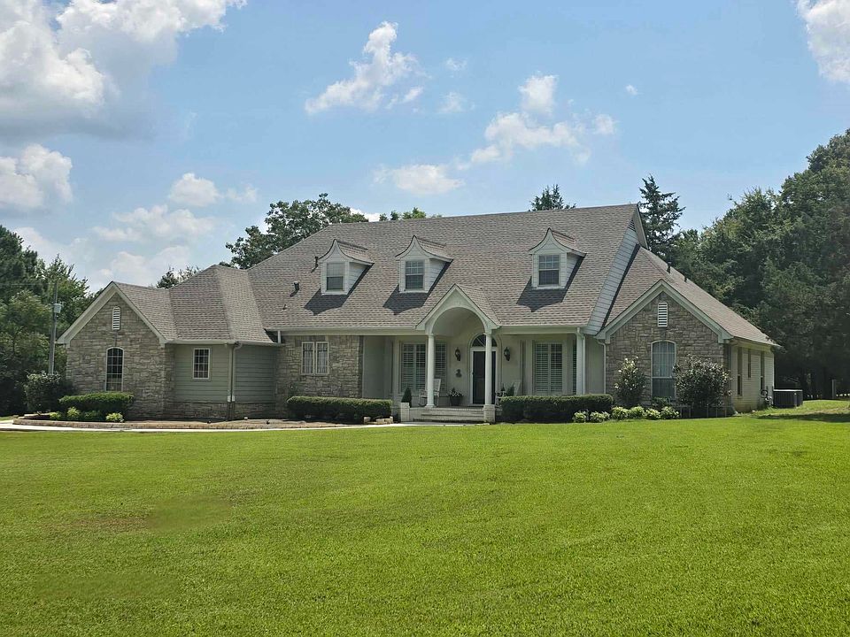 1st image of 500 Haven Heights Dr