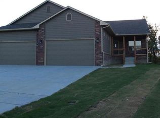 2210 E Quivira Cir #2210, Kechi, KS 67067