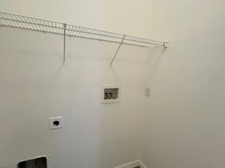 1483 Hemingway Blvd — Photo 10