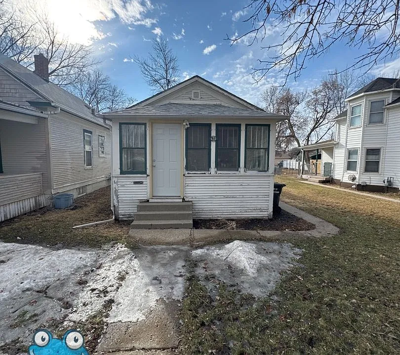455 2nd St SW