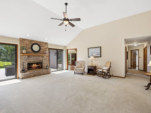 5th image of 6N731 Willowbrook Dr