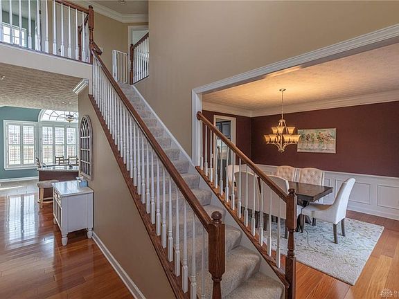 2nd image of 9388 Oak Brook Dr