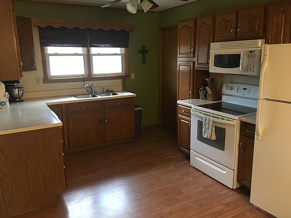 2nd image of 2222 Thompson Ave