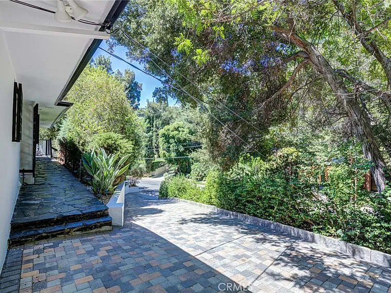 2740 Hutton Dr — Photo 3