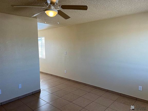 5th image of 731 N Gladiola Dr