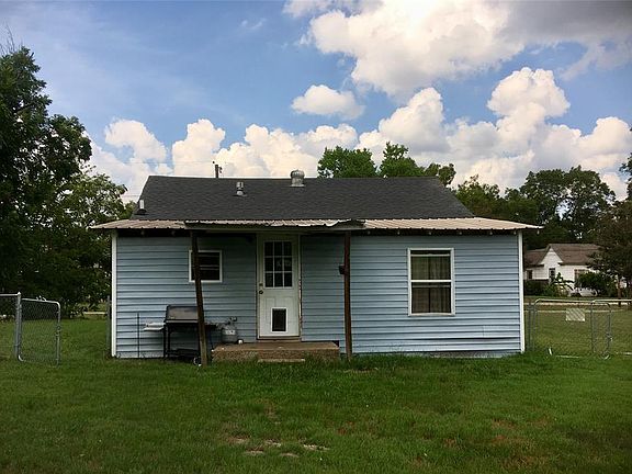 4th image of 328 Weaver Dr