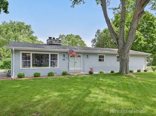 923 E Elm St, Wheaton, IL 60189