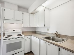 Banbury, Portland, OR 97222