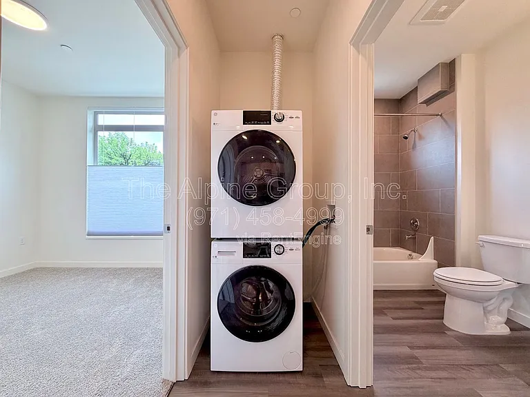 1524 NE 40th Ave #101 — Photo 8