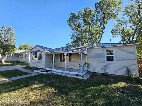 111 Bonnie Brae Ave, Newcastle, WY 82701