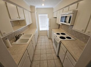 2350 Bering Dr #F81, Houston, TX 77057